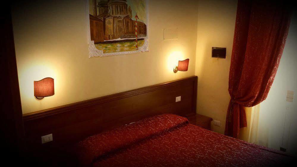 B&B Rudy Center Ρώμη Εξωτερικό φωτογραφία